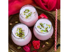 香濃醇厚的玫瑰酸奶奶昔！